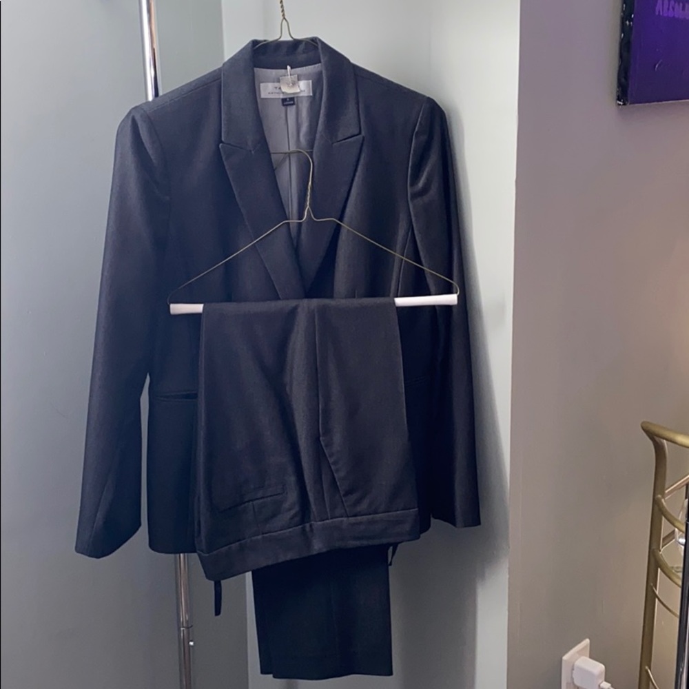 Women’s Suit